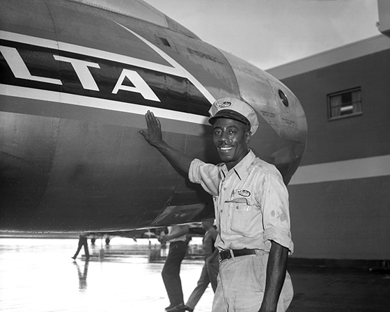 Nip Hill with DC-8 in 1959