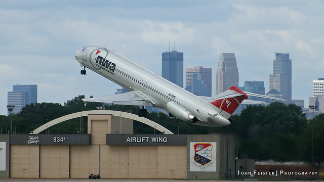 Northwest DC-9-51 Ship 9880 in 2008, photo by John Feister