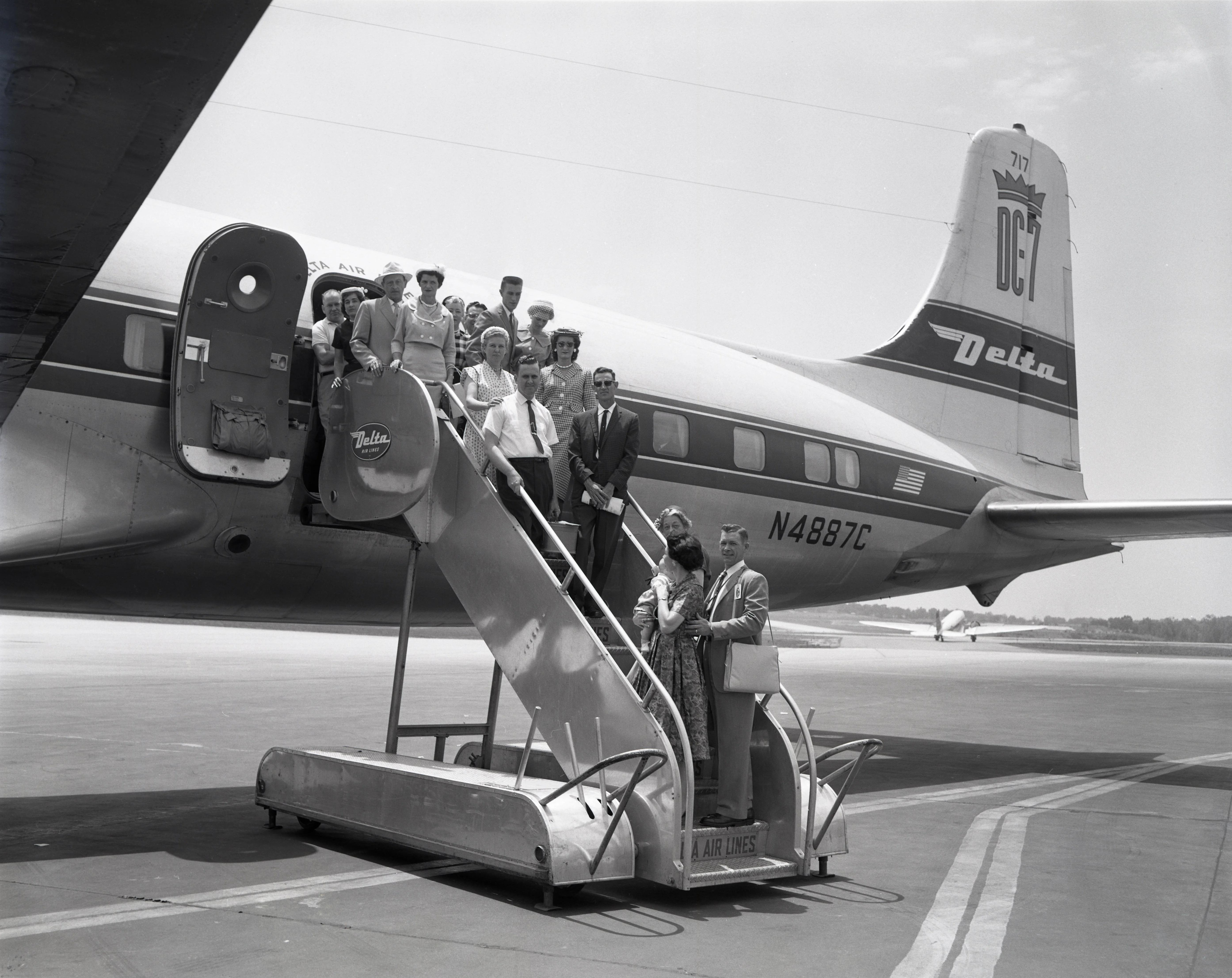 DC-7B