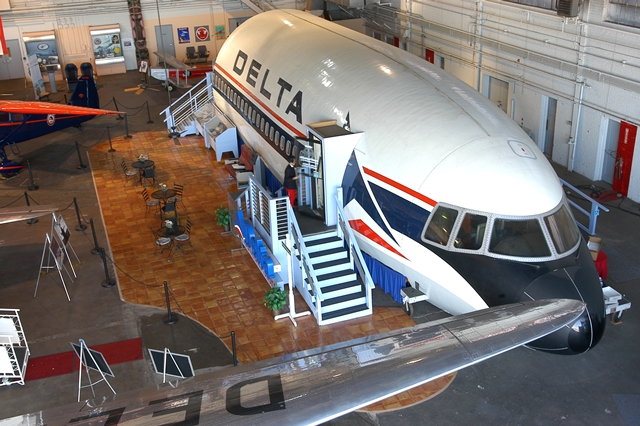 delta_museum_store_l-1011_fuselage_in_2006