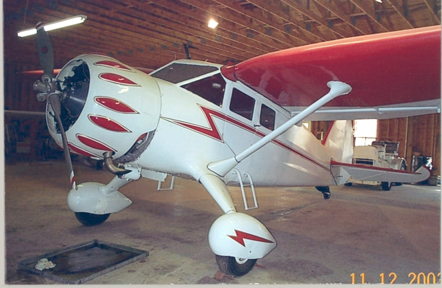 Stinson Reliant before repaint in NEA livery