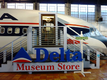 Museum Store in L-1011
